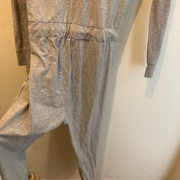 Misguided Grey Jumpsuit Size 2 - Picture 10 of 11